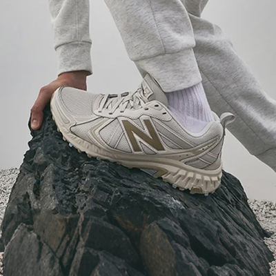 NEWBALANCE休闲舒适跑鞋