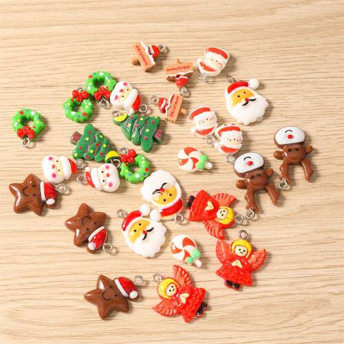 10pcs Cute Resin Christmas Santa Claus Tree Deer Charms Pend