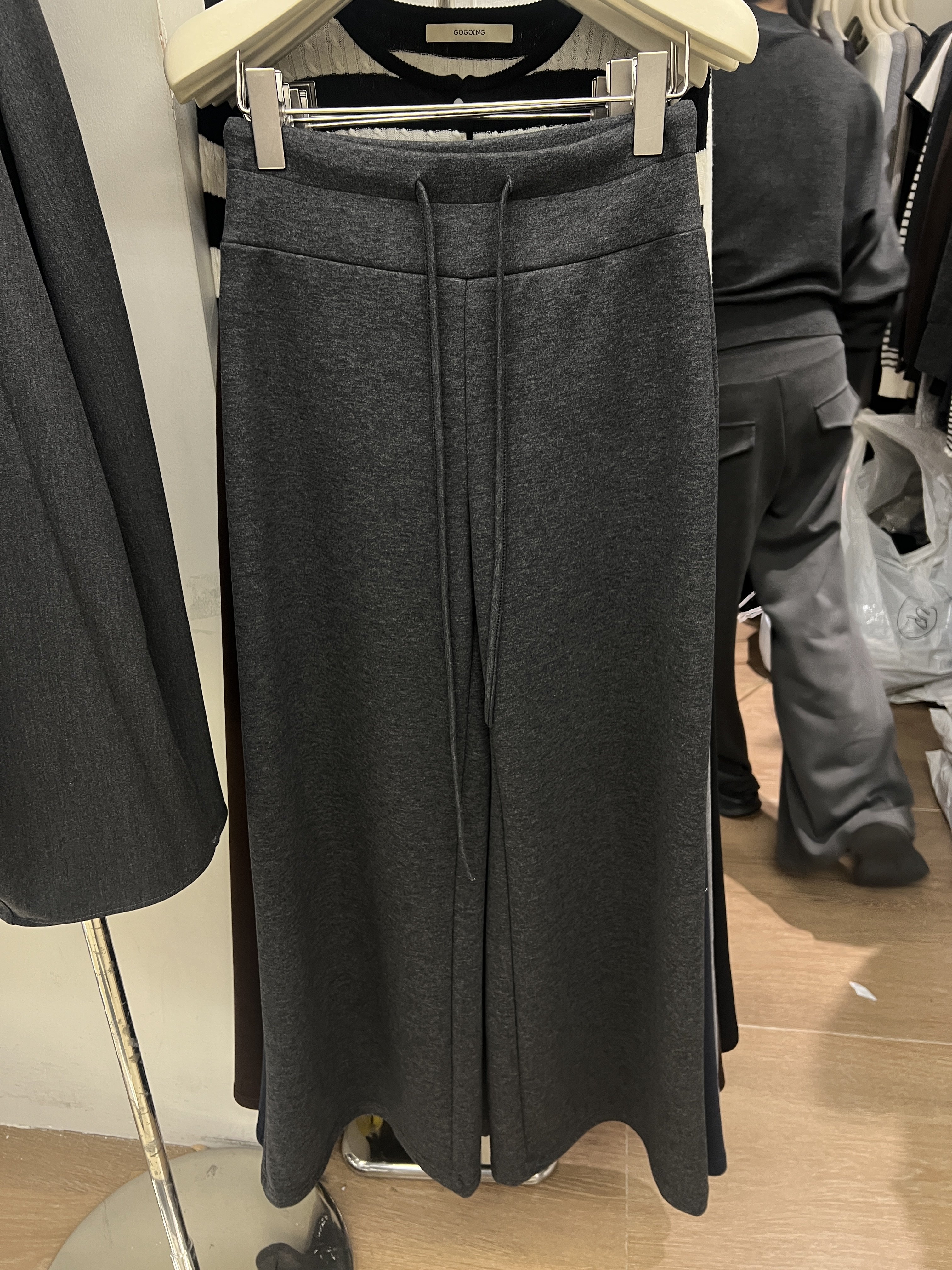 going2025冬款韩版加厚尼料百搭显瘦松紧腰休闲裤女阔腿直筒裤子