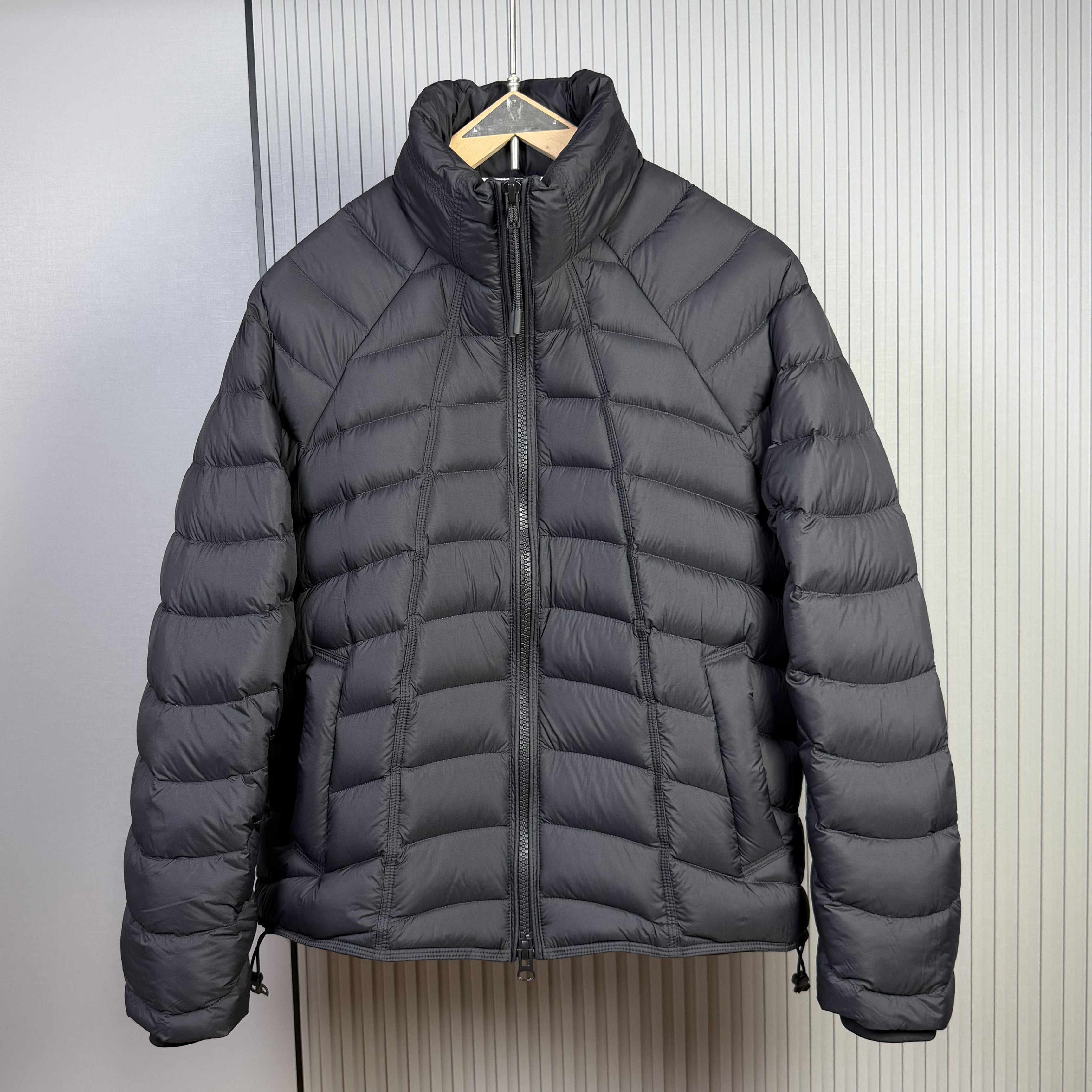 男2026冬季新款轻薄立领短款羽绒服百搭休闲潮流韩版时尚保暖外套