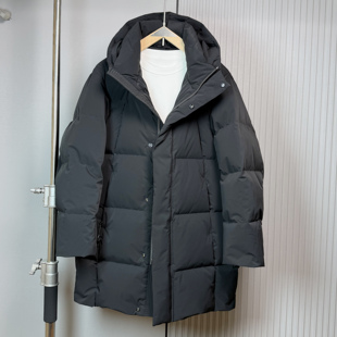 2025冬新款男士连帽中长款加厚羽绒服简约百搭休闲父亲装保暖外套