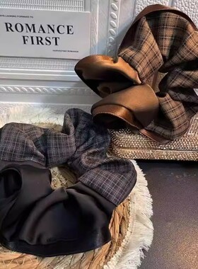 韩系双拼格纹大肠发圈设计感百搭少女扎丸子头发绳赫本风发饰头饰