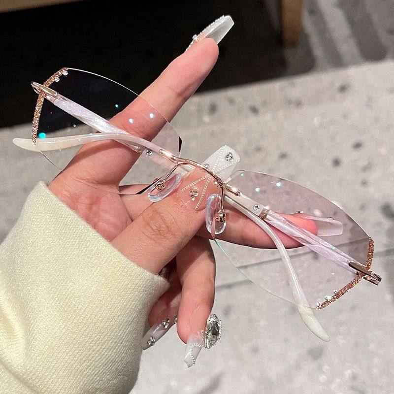 防过敏钻石切边超轻近视眼镜女素颜防蓝光网上配变色散光近视眼镜,ZIPPO/瑞士军刀/眼镜,定制成品光学镜,淘宝优惠券,粉丝福利购,淘宝优惠卷