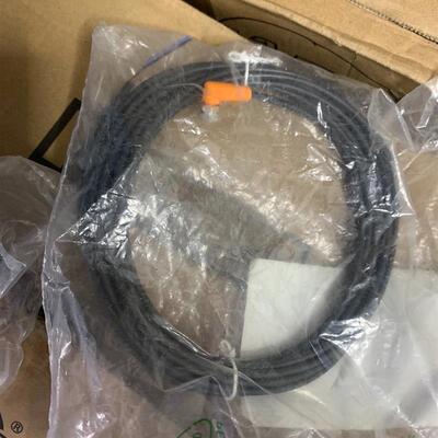 《议价》IFM传感器电缆EVC145全新未拆封有2个另有7个2米长