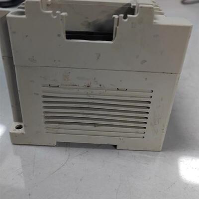 《议价》PLC模块DVP64EH00T3成色如图每一