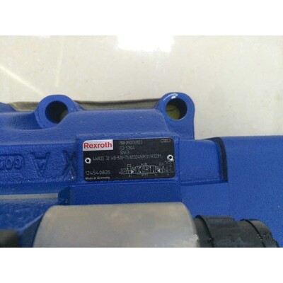 R900616717 4WRZE32 W8-520-71/6EG24N9K31/F1D3V力士乐比例阀