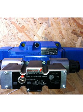 比例阀R900954675 REXROTH电磁阀4WRZE25W8-220-7X/6EG24K31/A1D3