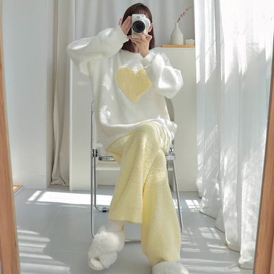 珊瑚绒睡衣女冬季加厚加绒可外穿爱心甜美2025年新款家居服套装