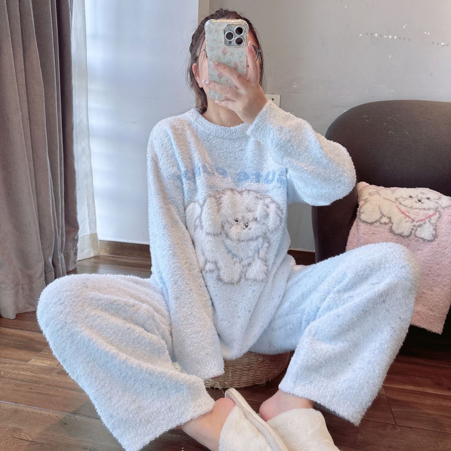 毛绒狗狗半边绒睡衣女2025新款秋冬加厚保暖可爱高品质家居服套装