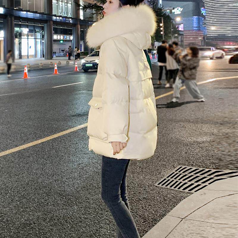 今年流行羽绒服2025年新款女款短款宽松加厚小个子白鸭绒冬季外套