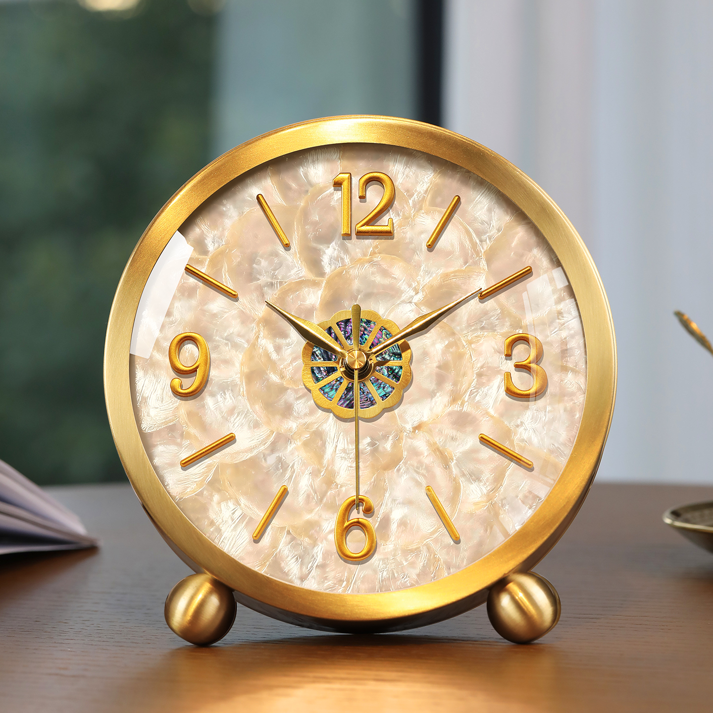 欧式客厅座钟家用轻奢高级感法式复古钟表摆件摆台式时钟新款高端