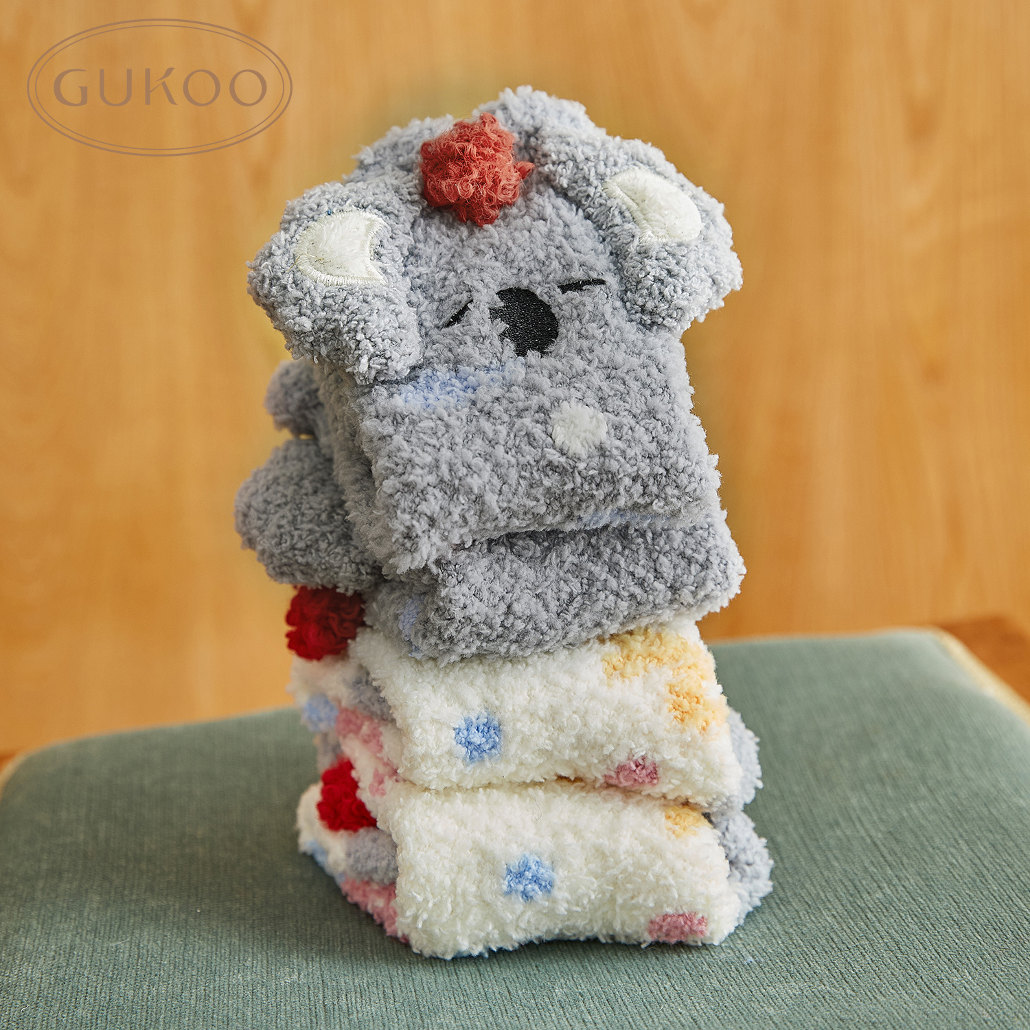 Gukoo/果壳袜子女冬款雪尼尔卡通可爱家居袜保暖可爱中筒袜两双装