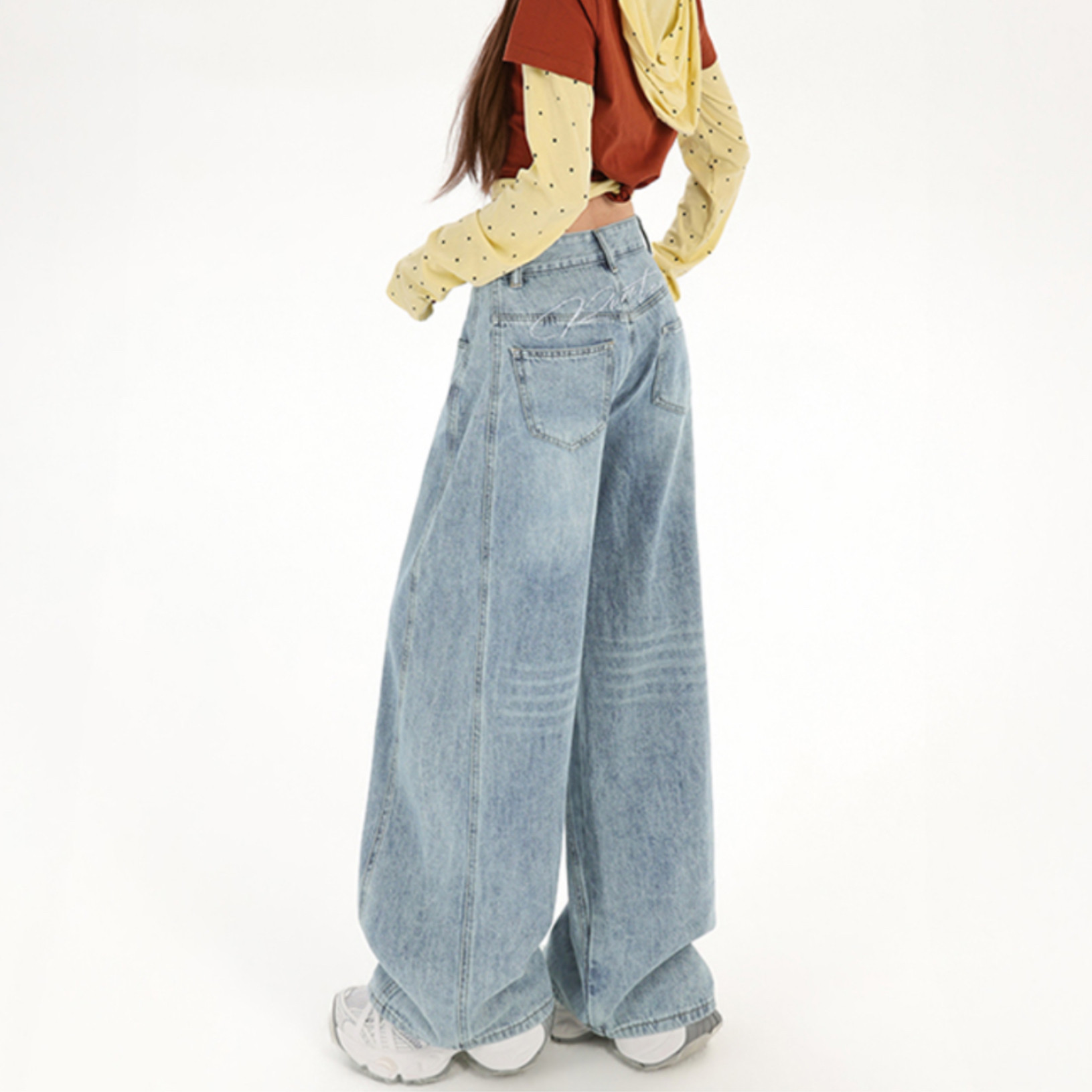 美式复古阔腿牛仔裤女2026年新款宽松显瘦浅蓝色高腰直筒弯刀裤女