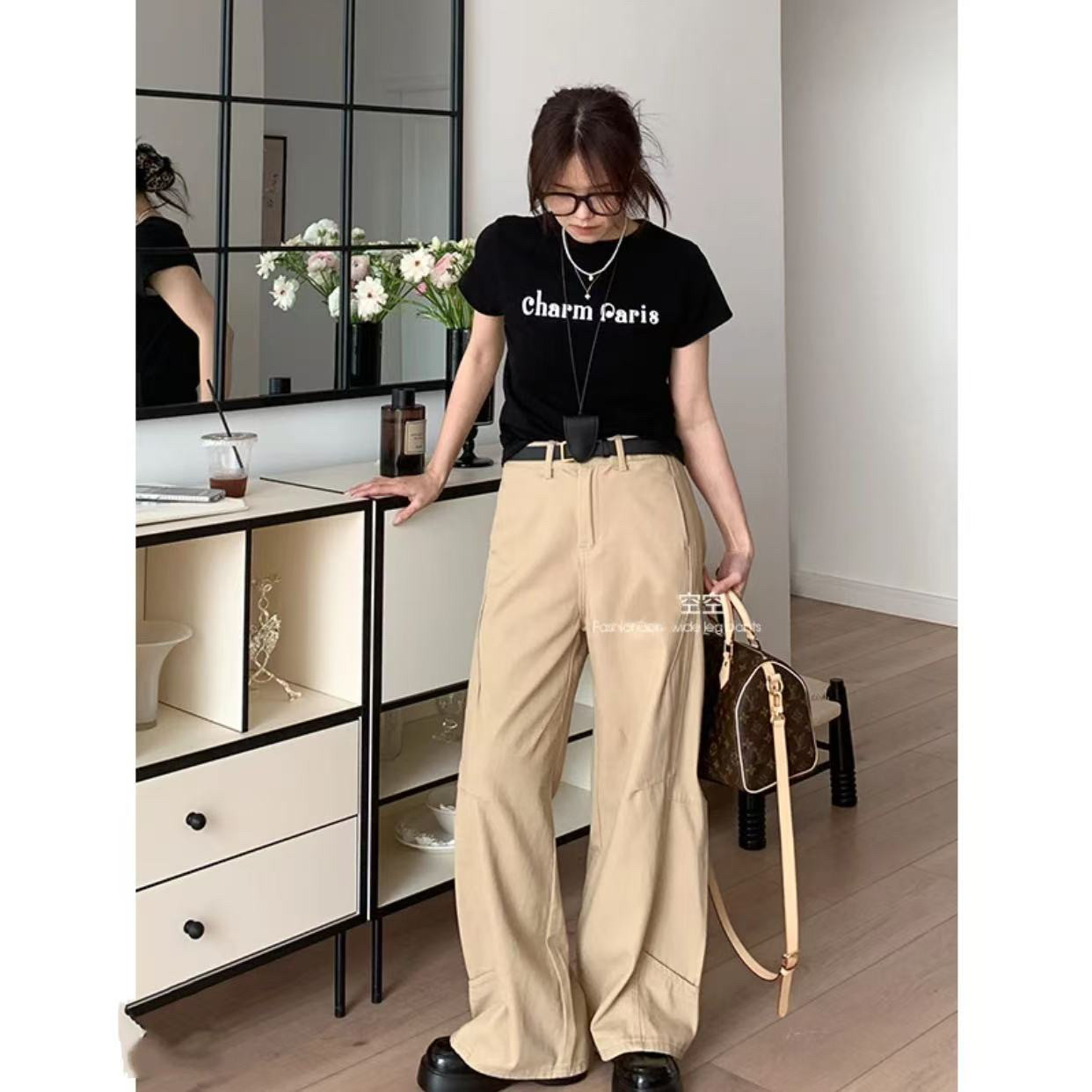 米白色阔腿裤女卡其色裤子高腰牛仔裤女2026年新款直筒裤弯刀裤子