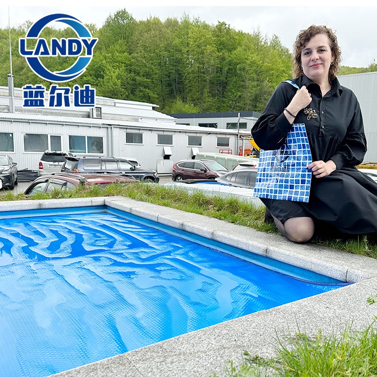 出口泳池保温膜pe气泡盖 泳池保温节能防尘使用便利游泳池罩