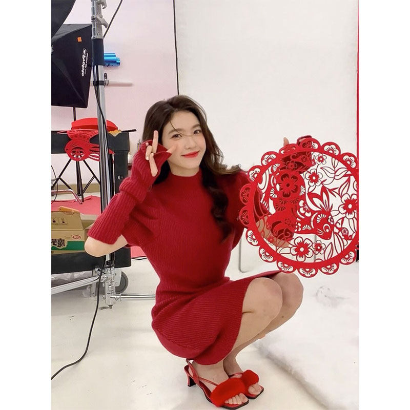 LILY MOST红色针织洋装女秋冬洋派高级感泡泡袖包臀内搭毛衣裙