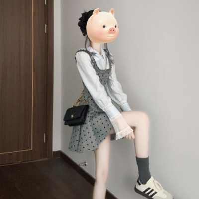 小个子灰色波点连衣裙子女春装2025新款千金风miu系穿搭短裙套装