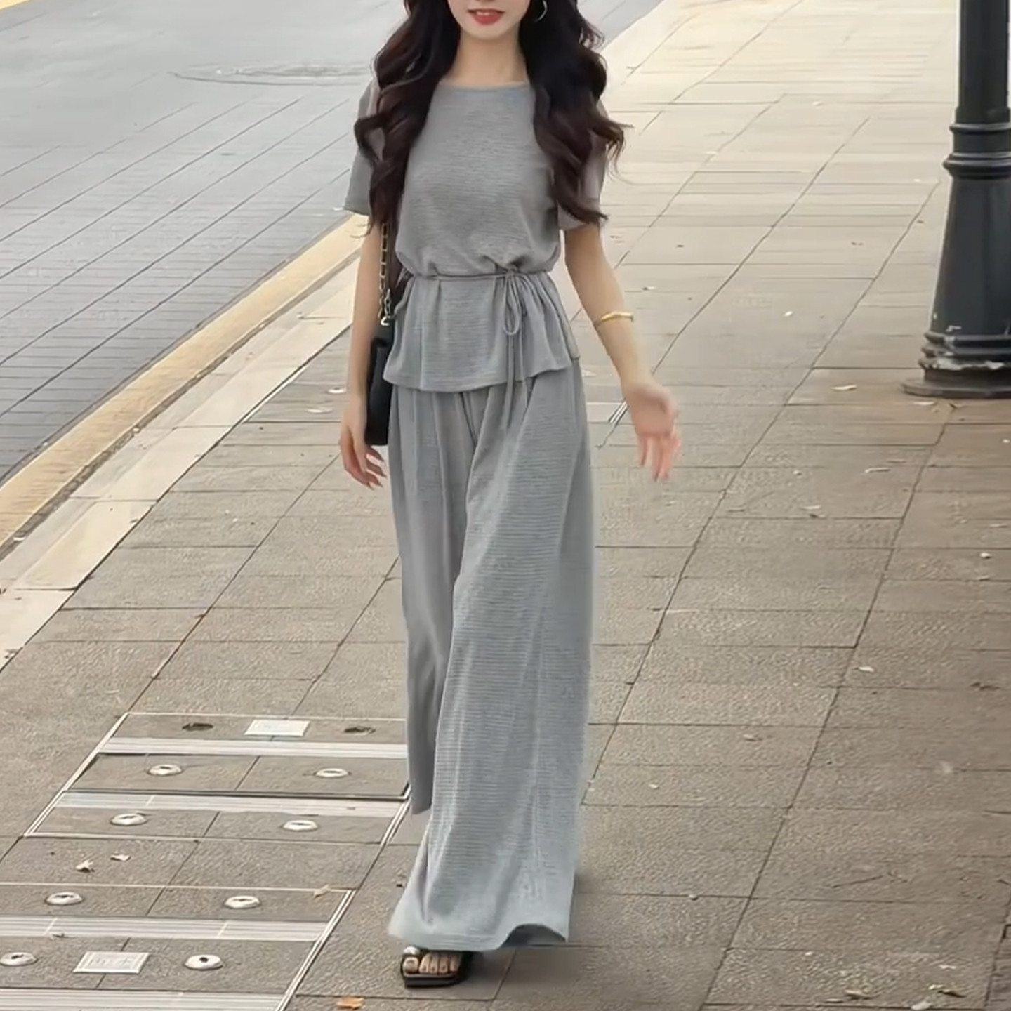 夏季巨好看ootd穿搭一整套2026新款短袖T恤女阔腿裤休闲两件0528z