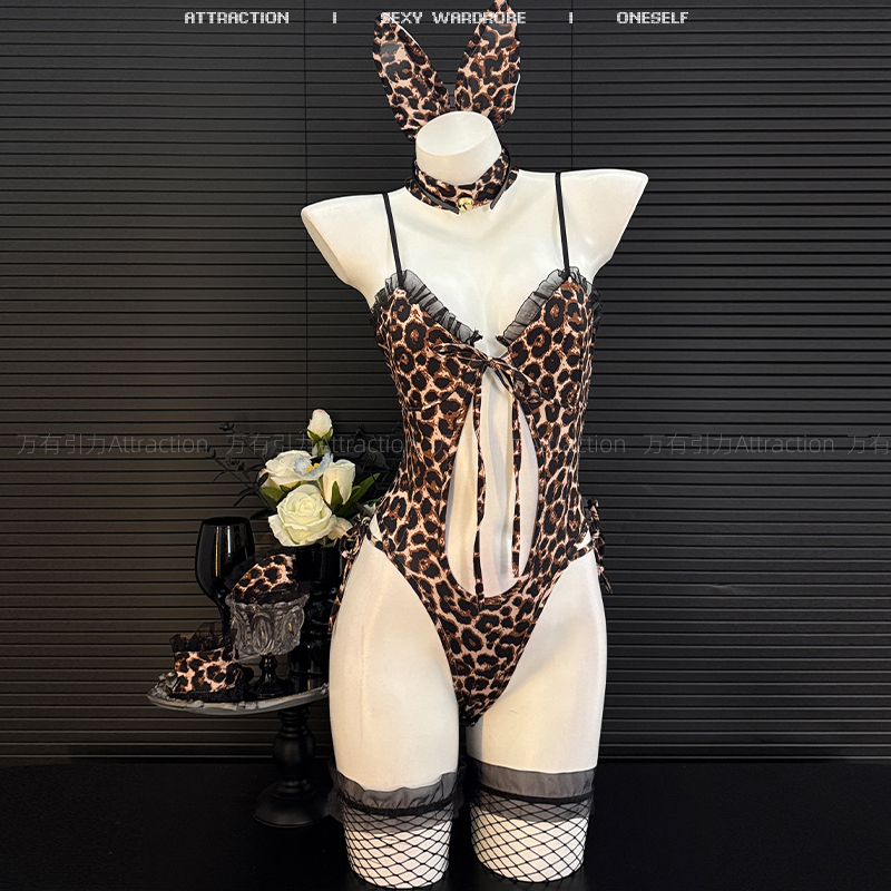 兔女郎情趣制服小胸纯欲qqny内衣