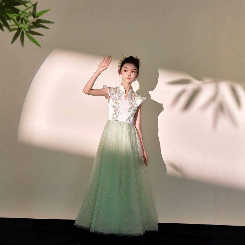 2026夏季新款女童古筝演出服中国风刺绣礼服儿童表演纱裙拍照