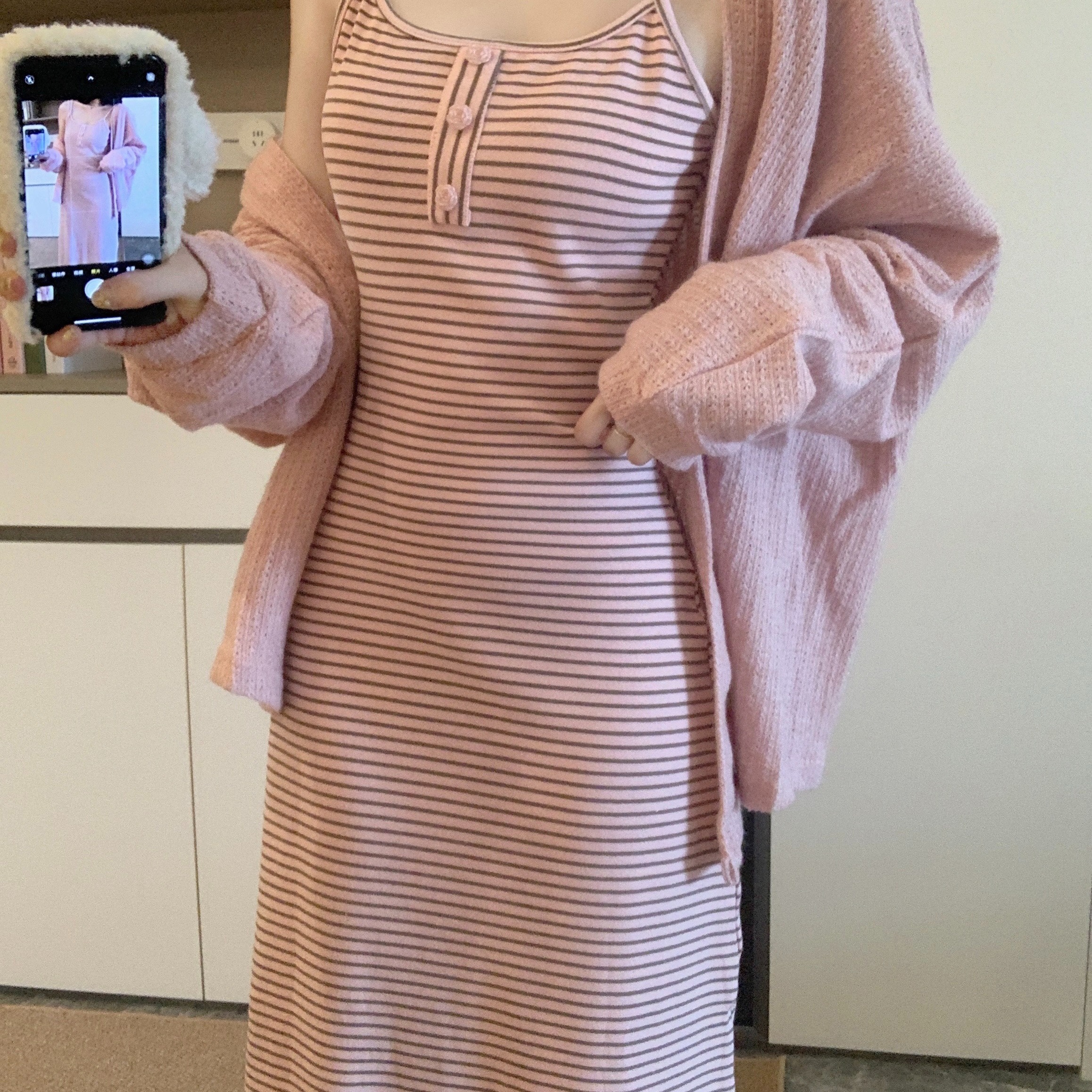 茶粒籽~韩系慵懒风条纹吊带连衣裙秋季宽松针织开衫辣妹套装