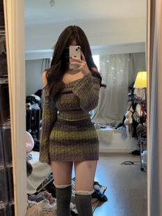 荔枝爱睡觉| 秋冬纯欲姐姐彩色一字肩条纹包臀连衣裙~无敌显身材