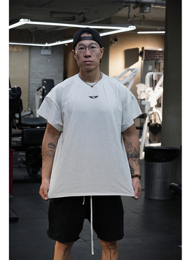 ZEKE LAB「蝙蝠袖」短宽袖口显肩宽短袖 棉氨轻薄透气宽松训练T恤