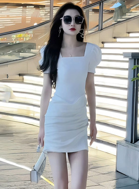 夏装新款性感方领连衣裙修身2026韩版短袖高腰褶皱显瘦包臂短裙子