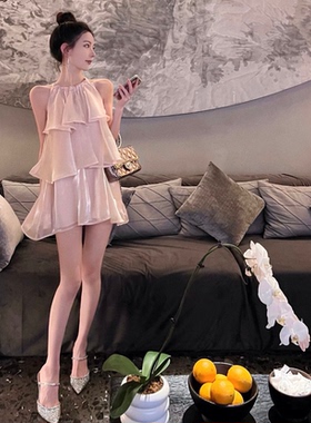 法式名媛风荷叶边挂脖吊带连衣裙 夏季性感纯欲流光粉色公主裙 潮