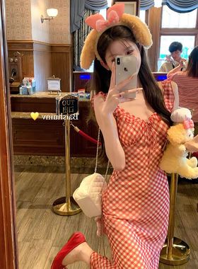 晚熟樱桃~法式氛围系美女格纹小飞袖包臀长裙 婀娜浪漫红色连衣裙