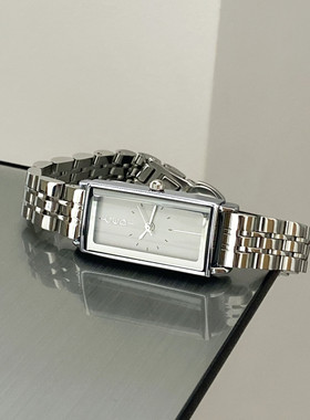 灰色高级感百搭手表女款轻奢小众女士钢带简约长方形复古学生女表