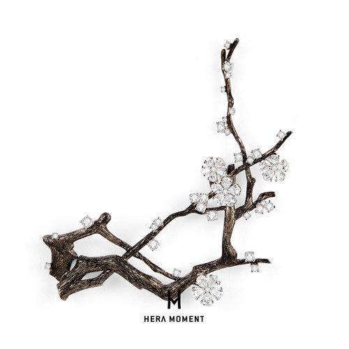 赫拉臻藏18K金钻石梅花胸针