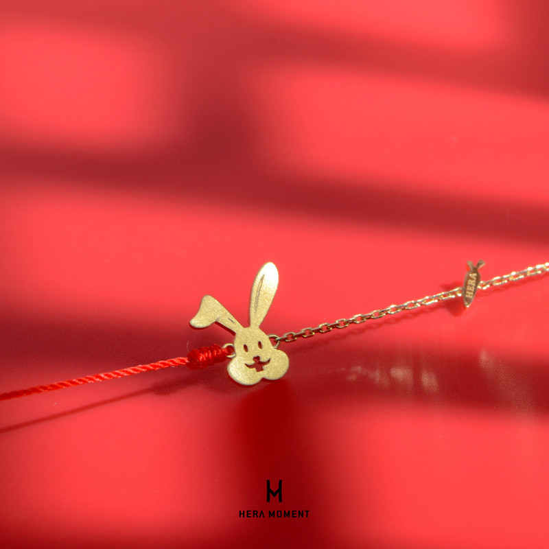 赫拉臻藏18K金生肖兔红绳手链