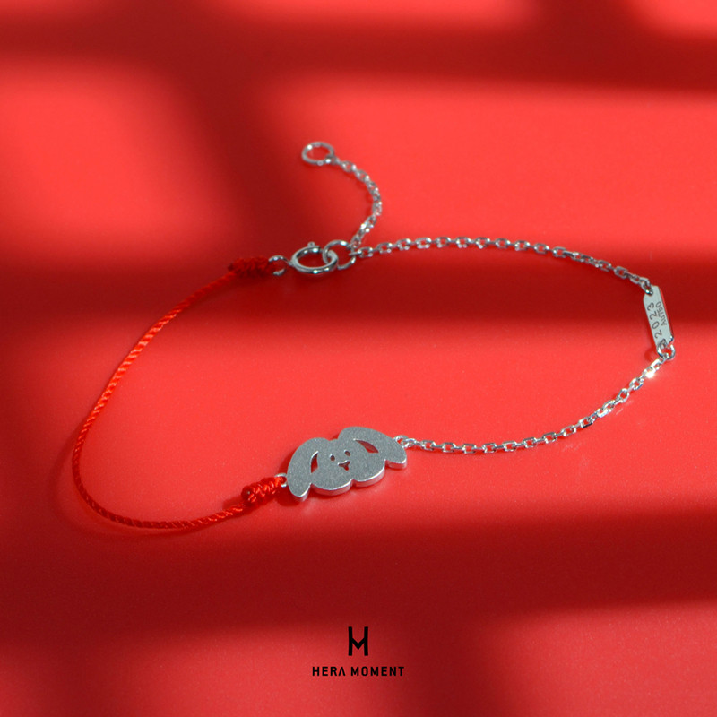 赫拉臻藏18K金兔年生肖红绳手链