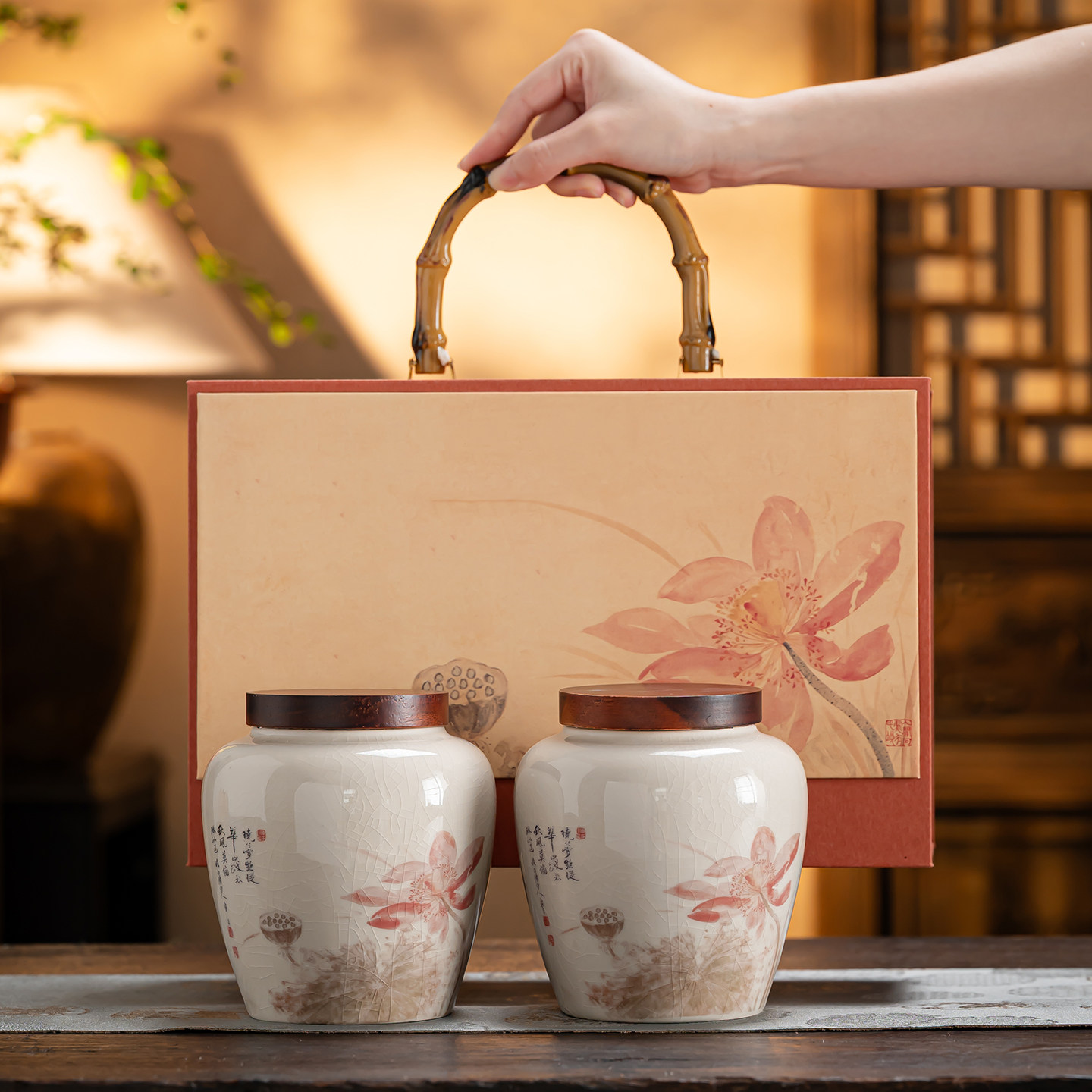中式荷花陶瓷茶叶罐冰裂红茶金骏眉小种绿茶龙井茶叶包装盒空礼盒