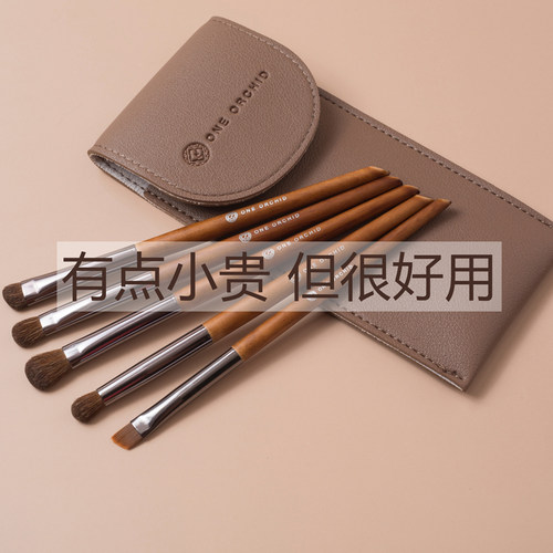 水洗小马毛，触脸超柔软， 不掉毛，无异味