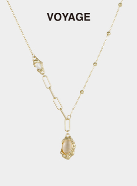 金色白母贝吊坠项链配饰女高级感复古锁骨链轻奢小众甜酷链子夏天