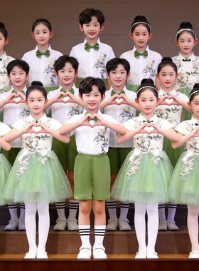 六一儿童合唱服小学生大合唱演出