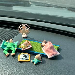 饰品摆件可爱有趣 蜡笔小新汽车装 车载手办 治愈摆件有爱温馨