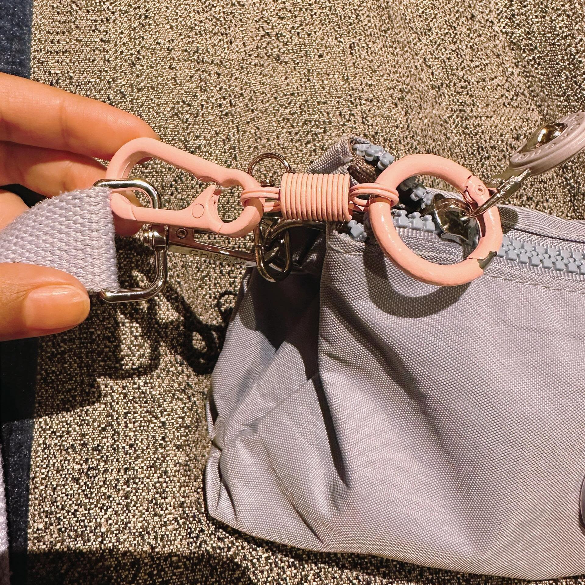 挂钩多巴胺回弹扣防盗旅行箱