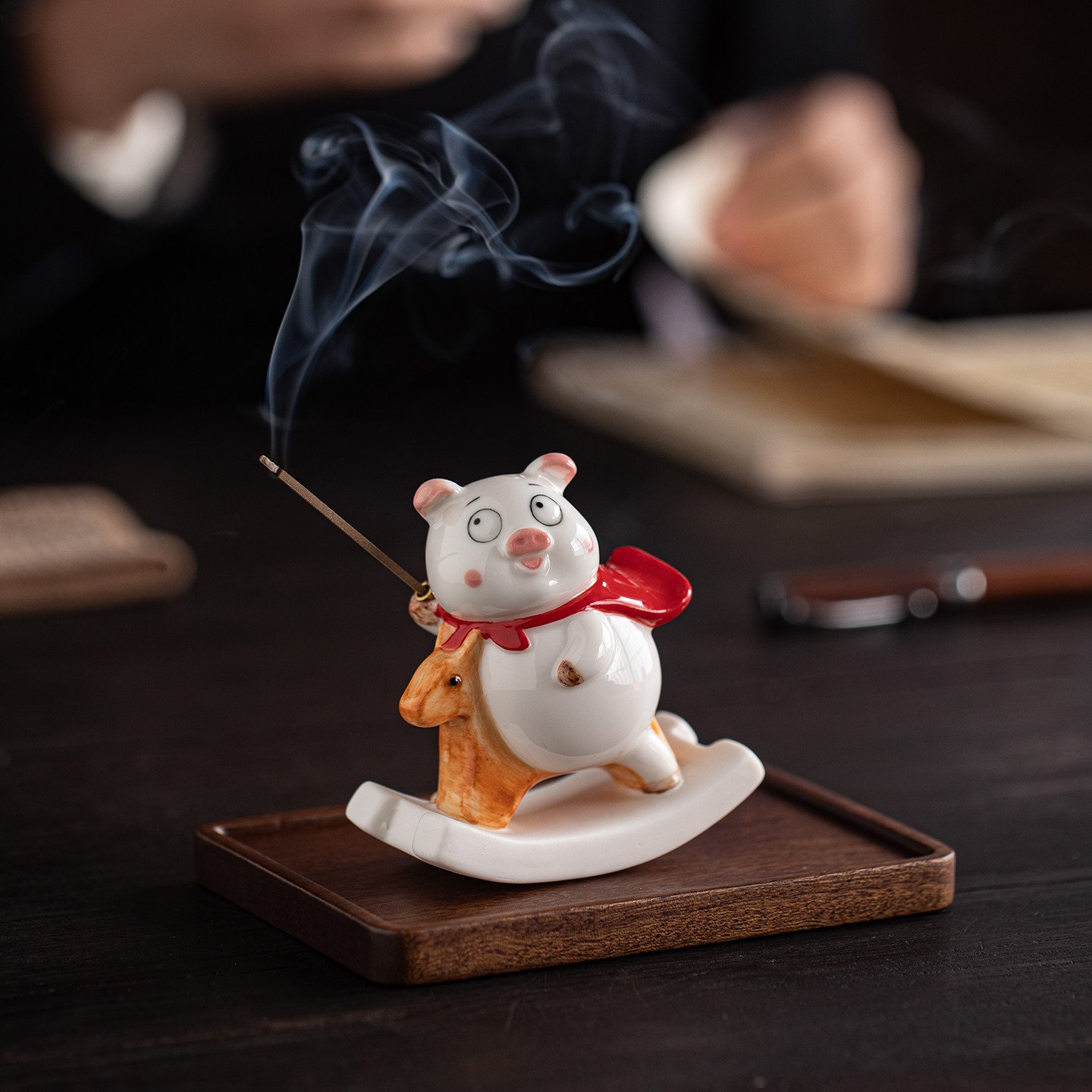 创意个性卡通小猪陶瓷摆件摇摇猪线香插香托可爱萌宠工位香座摆件,家居饰品,香托/香盘/香座/香插,淘宝优惠券,粉丝福利购,淘宝优惠卷