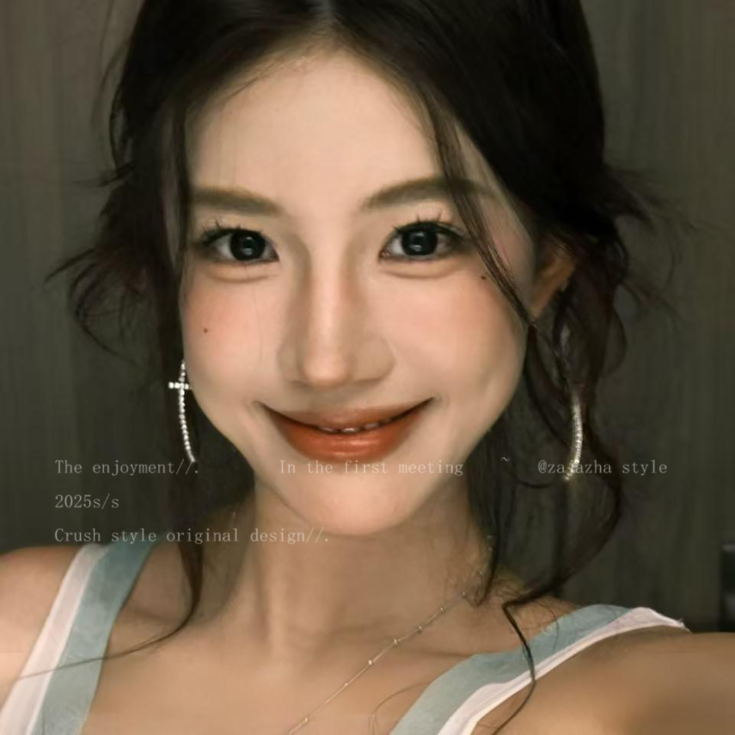 辣度拉满！夸张十字架闪钻大圈耳环女小众设计感耳圈时尚辣妹耳饰,饰品/流行首饰/时尚饰品新,耳环,淘宝优惠券,粉丝福利购,淘宝优惠卷