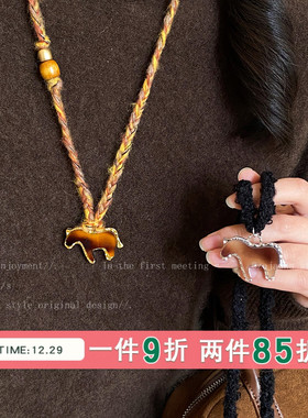 金色小马毛线编织项链女秋冬