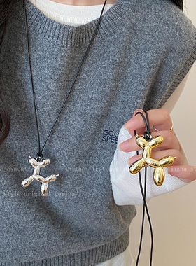 金色气球狗长款毛衣链女款可爱轻奢高级感秋冬卫衣链小众大气项链