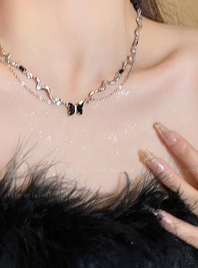 黑色双层蝴蝶锁骨链女2025新款甜酷辣妹风毛衣链小众高级叠戴项链