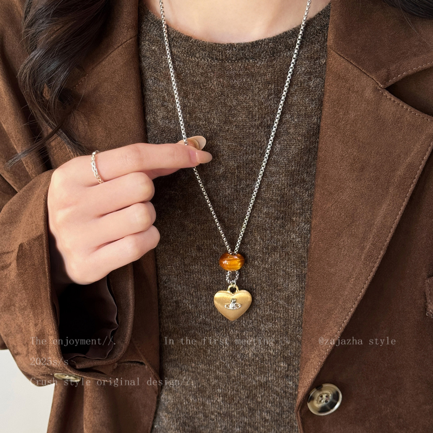 心动瞬间~复古星球爱心吊坠项链女秋冬个性毛衣链小众高级感配饰