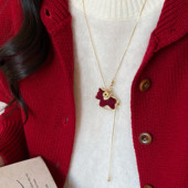 新年红色丝绒小马吊坠项链女秋冬本命年轻奢高级感毛衣链马年配饰