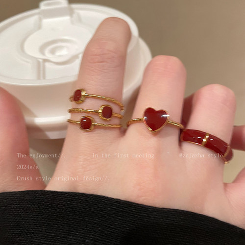 安可拉红爱心滴釉戒指女款