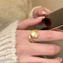 不规则金色哑光戒指女款中古小众设计感食指戒轻奢高级感开口指环