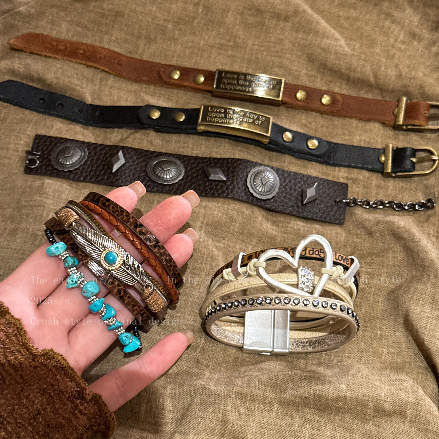 波西米亚皮革爱心手链女